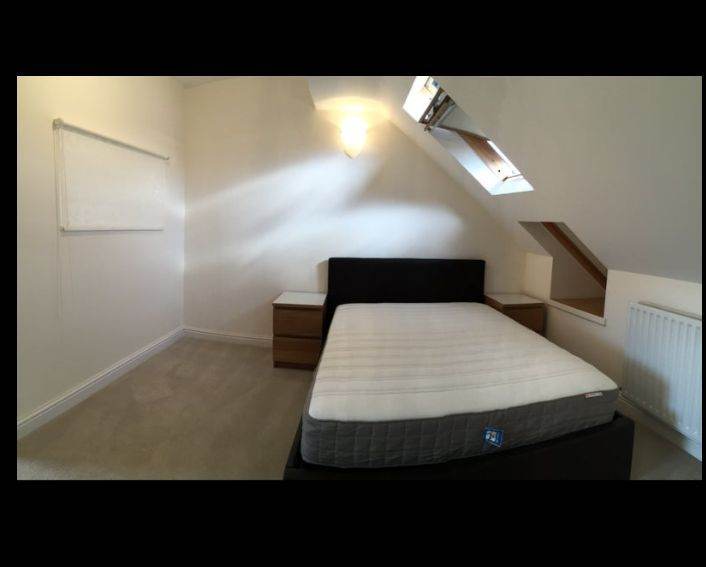 Loft Flat with Double Bedroom Leyton