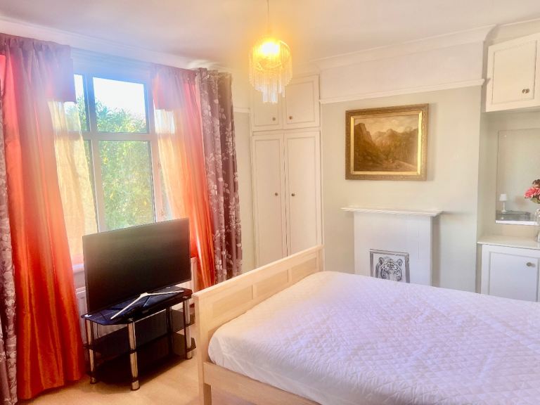 Double bedroom 