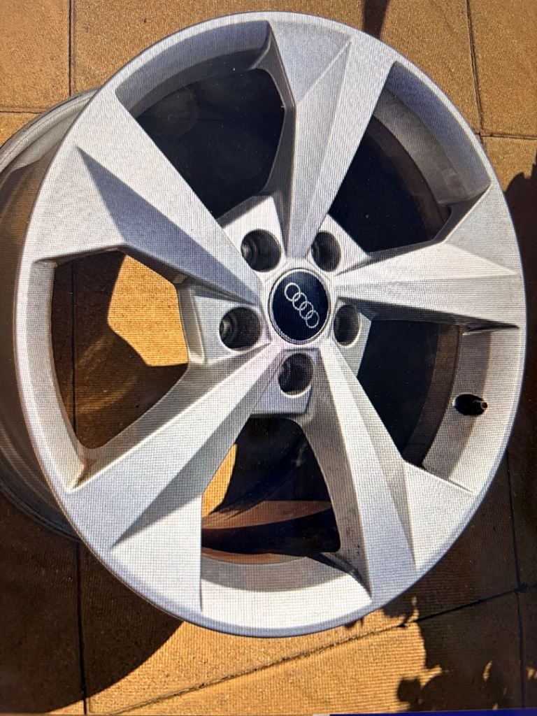 A SET OF 4 ALLOY RIMS FOR AUDI A3 S LINE