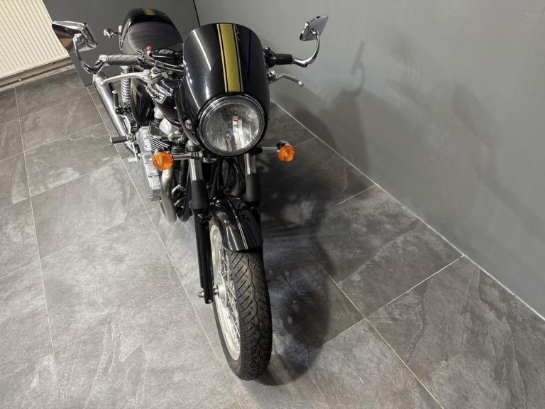 2014 TRIUMPH THRUXTON 900 MODERN RETRO STYLE MOTORCYCLE CAFE RACER