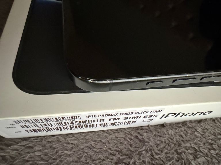 iPhone 16 Pro max 256gb Unlocked