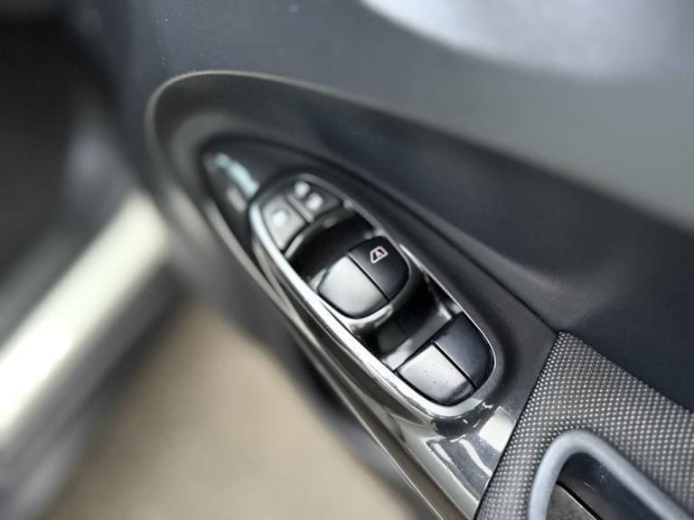 2014 Nissan Juke 1.5 dCi 8v n-tec SUV 5dr Diesel Manual Euro 5 (s/s) (110 ps) HATCHBACK Diesel Ma...