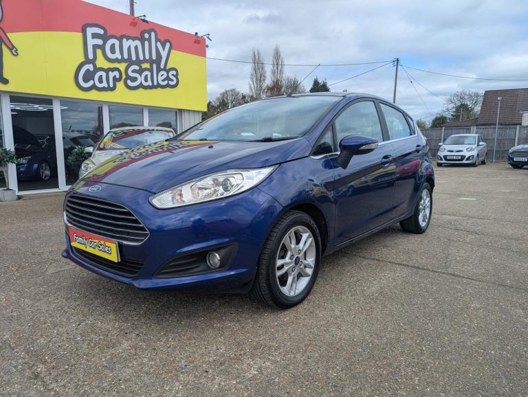 FORD FIESTA 1.6 ZETEC AUTOMATIC LOW MILEAGE FULL DEALER HISTORY NEW CAMBELT KIT