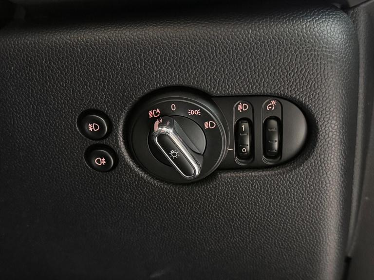 2019 MINI Hatch 1.5 Cooper Exclusive Euro 6 (s/s) 5dr HATCHBACK Petrol Manual