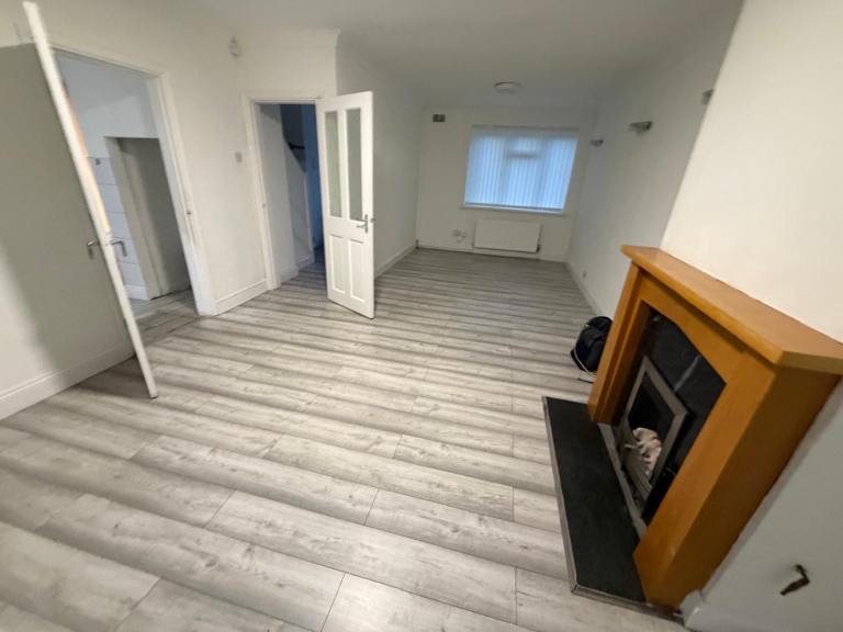 3 Bed House available now in Wolverhampton