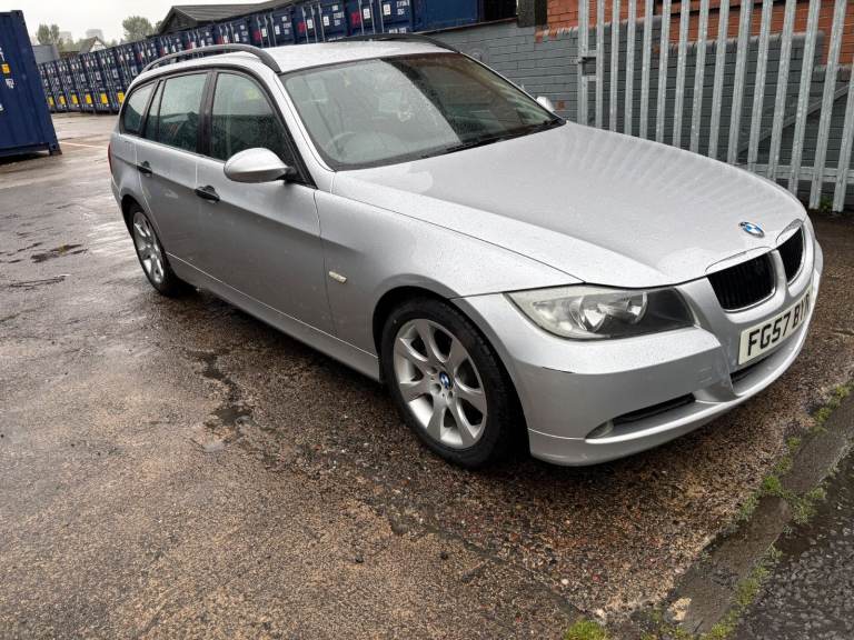 Bmw 320d SE Estate car in silver / spares or repair and sold as seen / MOT work required