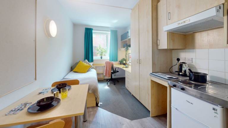 £1000 OFF - Broadgate Park Ensuite Studio (2026/27) Available