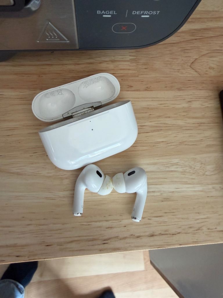 Apple AirPods Pro 2