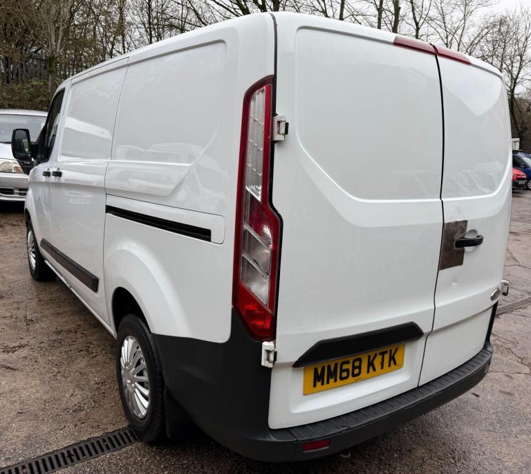 2018 Ford Transit Custom 2.0 TDCi 105ps Low Roof Van PANEL VAN DIESEL Manual