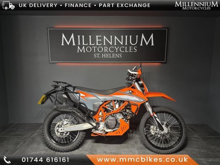 image for KTM 690 ENDURO-R. LUGGAE RACK. HEATED GRIPS. HAND GUARDS