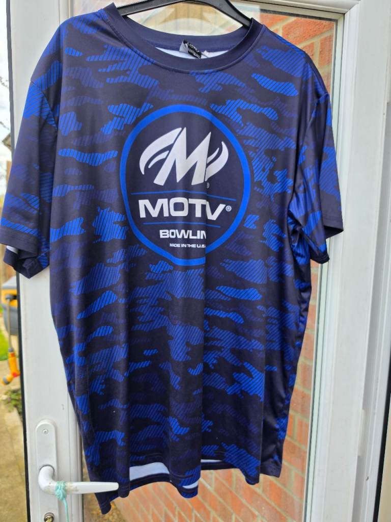 Various bowling gear( can sell separately)