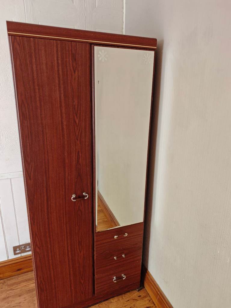 Brown Wooden Wardrobe with Mirror and Drawers – Good Condition