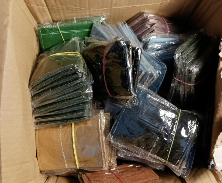 Bulk Job Lot - 135 Brand New Leather-Style Card Holder Wallets