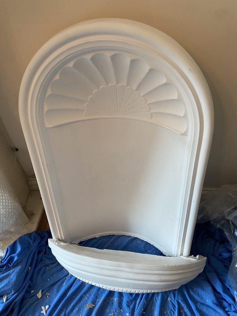 White plaster Niche 