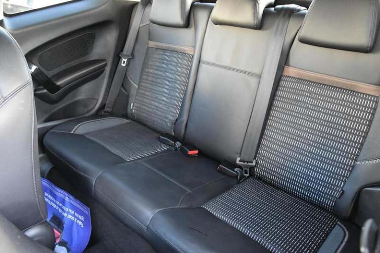 2014 Peugeot 208 1.2 VTi Allure 3dr HATCHBACK PETROL Manual