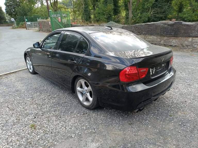BMW multiple E90s + LCI’s for Breaking, ask for parts