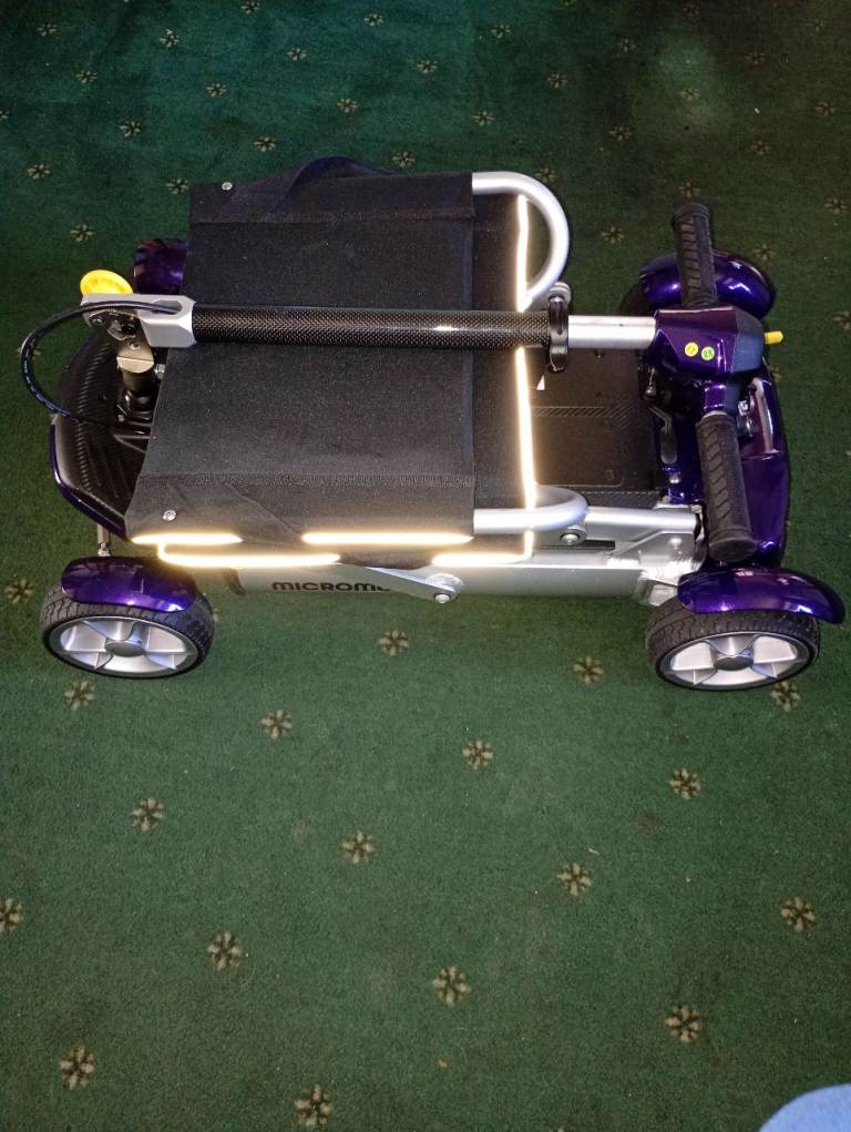 Micromus folding scoooter
