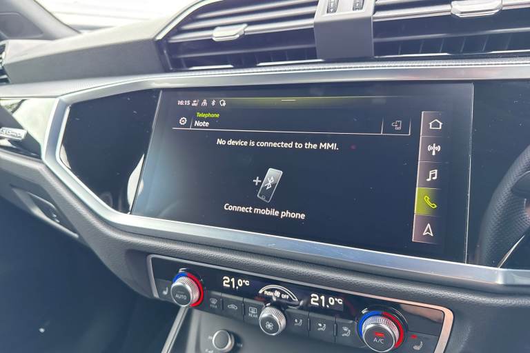 2022 Audi Q3 Black Edition 40 TFSI quattro 190 PS S tronic SUV PETROL Automatic