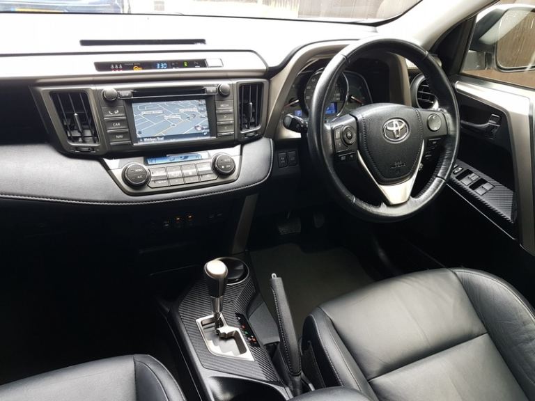 Toyota RAV4 D-4D INVINCIBLE AWD