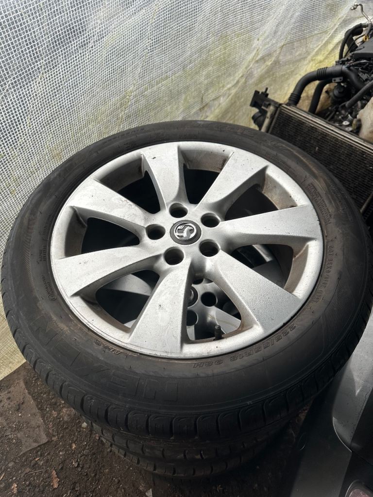 Vauxhall Astra j mk6 alloys 18 inch 
