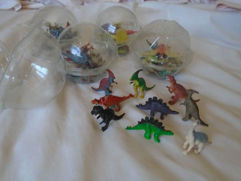 Mixed lot of mini Dinosaur figures in plastic containers x 5, presents christmas