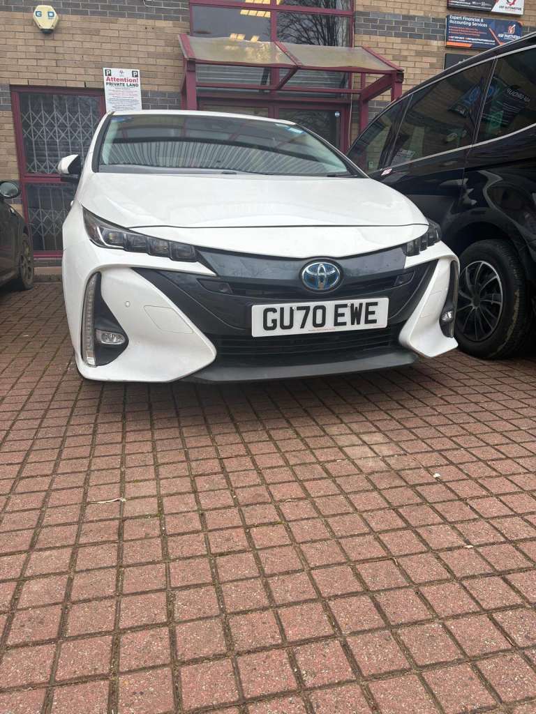 PCO Car Hire from £80/Week – Prius, Niro, Tesla Model 3 – Slough/Heathrow