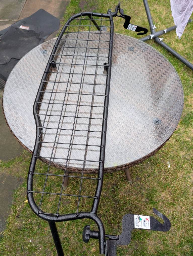 Suzuki Vitara Dog Guard