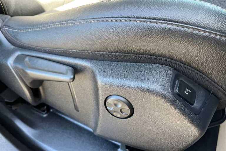 2021 Vauxhall Grandland X 1.2 Turbo SRi Nav 5dr HATCHBACK PETROL Manual