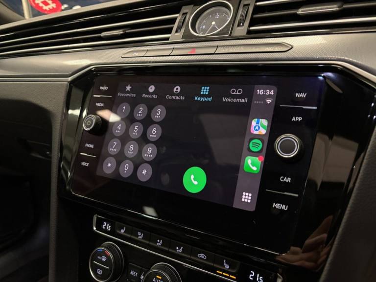 2018 Volkswagen Passat 2.0 TDI R-Line 5dr DSG [Panoramic Roof] [7 Speed] ESTATE DIESEL Automatic