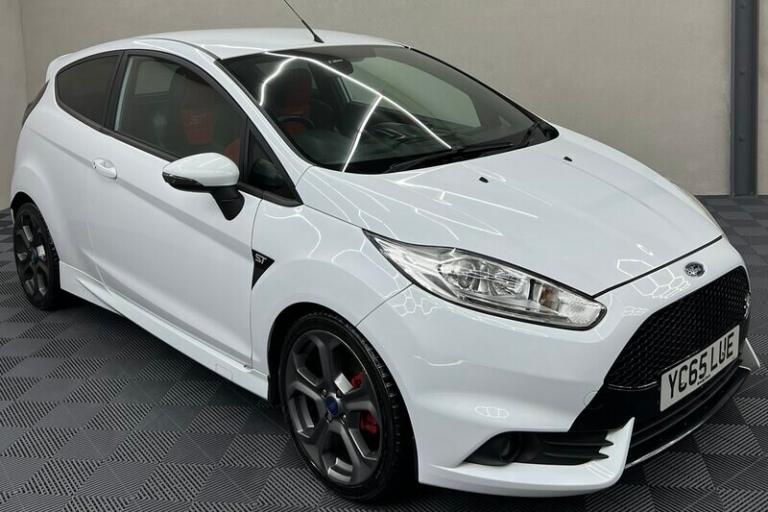 2015 Ford Fiesta 1.6 Fiesta ST-2 T 3dr Hatchback Petrol Manual