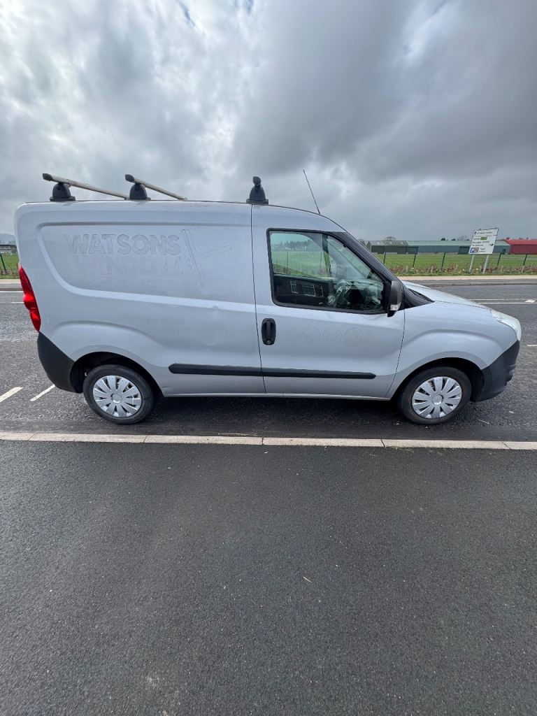 Vauxhall combo van spares repairs 