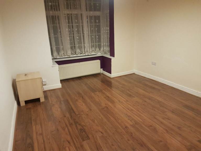 1 Bedroom Flat To Let Lindsay Ave High Wycombe HP12