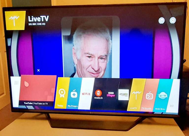 LG Smart 4K UHD 43inch HDR TV with Voice Control Remote 