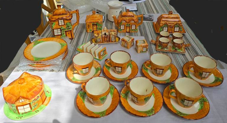Vintage Cottage Tea Set