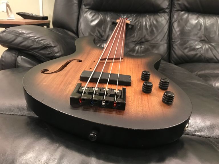 Cort Artisan B4 FL MHPZ Open Pore Trans Black Burst - Fretless bass guitar, amazing!