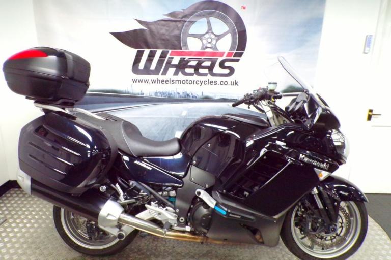 2009 KAWASAKI GTR1400 WITH TRIPLE LUGGAGE