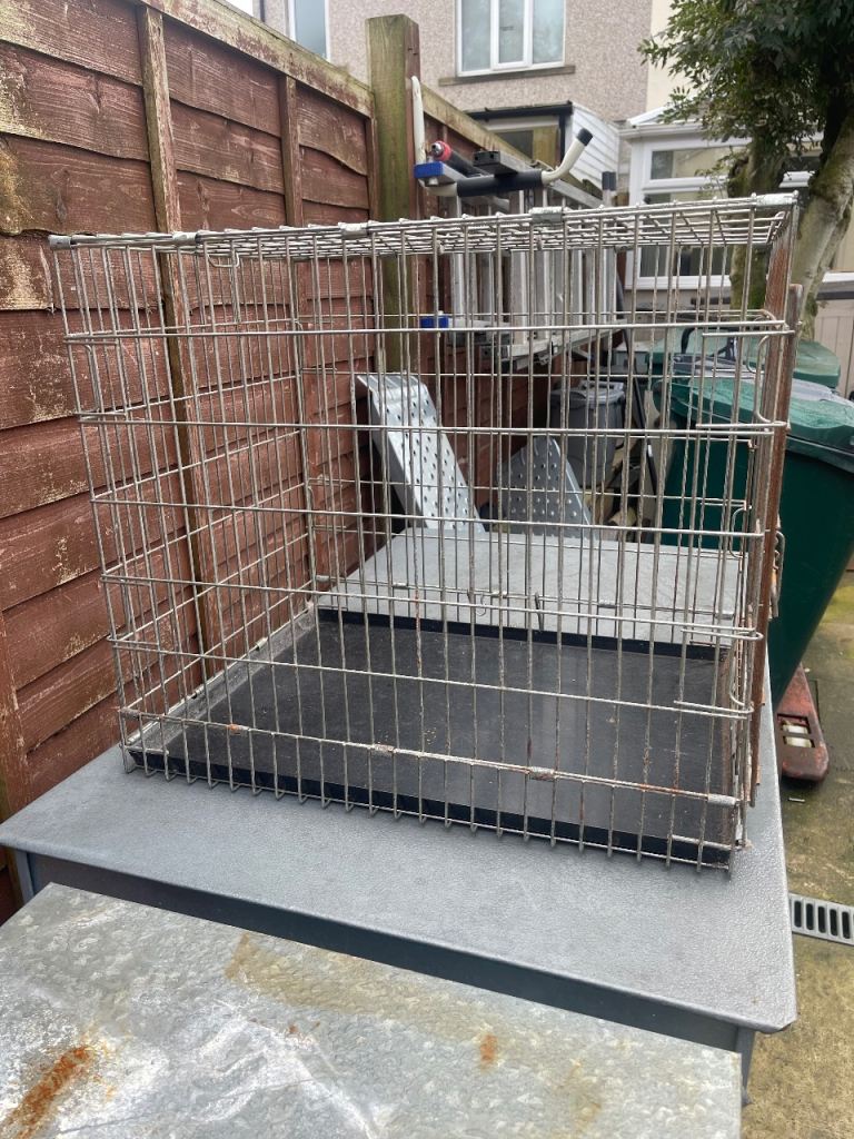 Pet cage