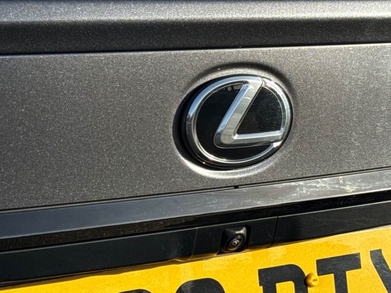 2023 Lexus ES 2.5 300h F Sport E-CVT Euro 6 (s/s) 4dr Saloon PETROL/ELECTRIC Automatic