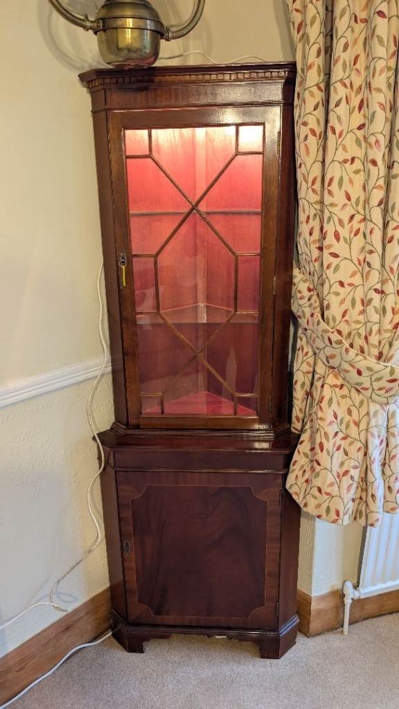 Corner Unit with Glass Shelves