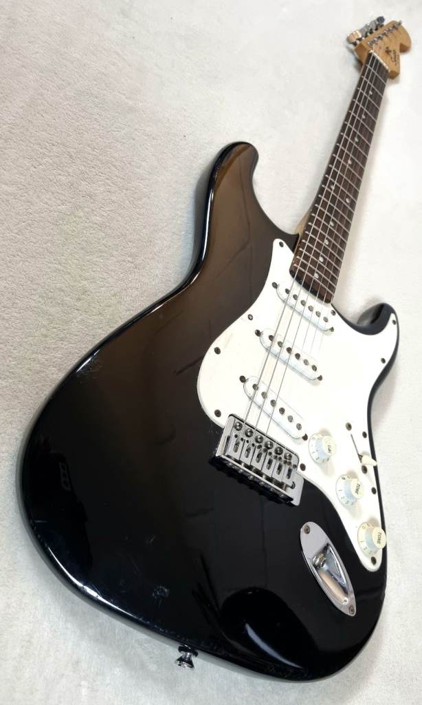 2009 Fender Squier Bullet Stratocaster Electric Guitar 