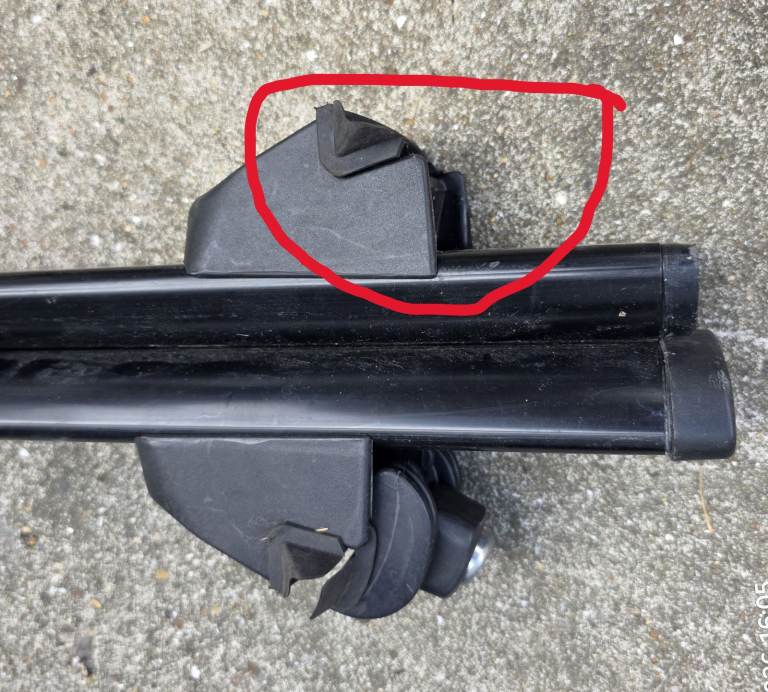 FARAD Roof Bars-MISSING PART- FOT SPARES--READ DESCRIPTION PLEASE.