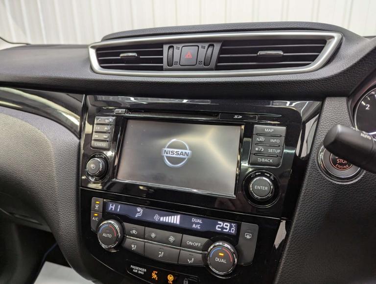 2015 Nissan Qashqai 1.5 Qashqai N-Tec+ dCi 5dr SUV Diesel Manual