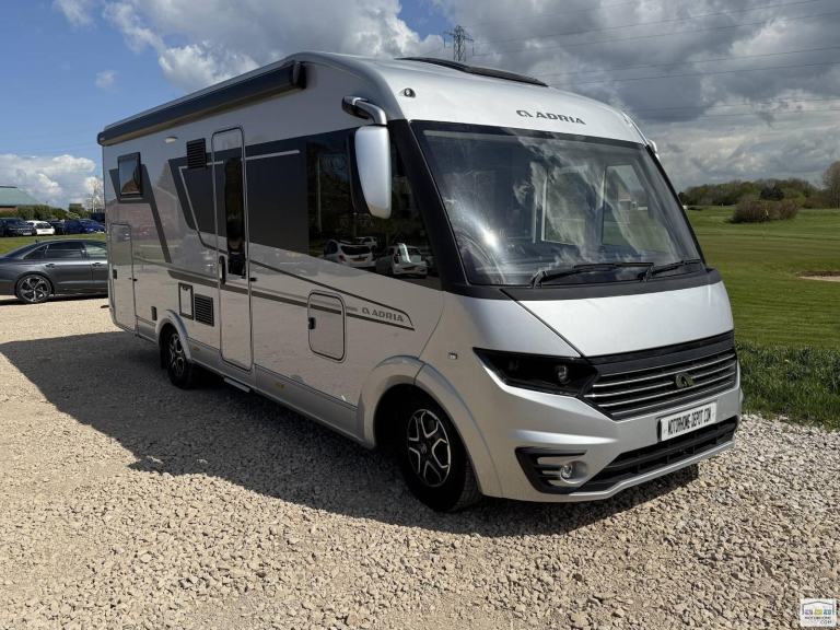 Adria Sonic Supreme 700SL, Fixed Rear Bed, Garage, Auto Levelling, Low Mileage