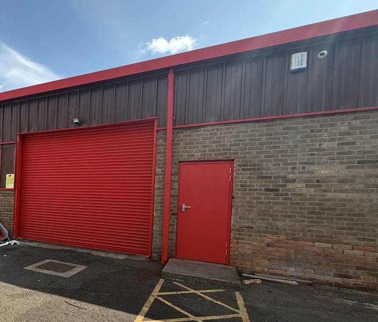 Warehouse with SECURED YARD to Let –2,153 sq.ft in Cramlington, 10 mins to A1(M) & A19. No Deposit. 