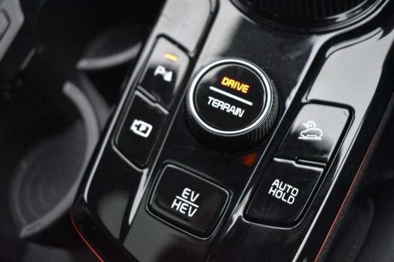 2025 Kia Sportage 1.6T Plug In Hybrid Gt Line S Suv 5dr Petrol Auto Awd Euro 6 (s/s) (241 Bhp EST...