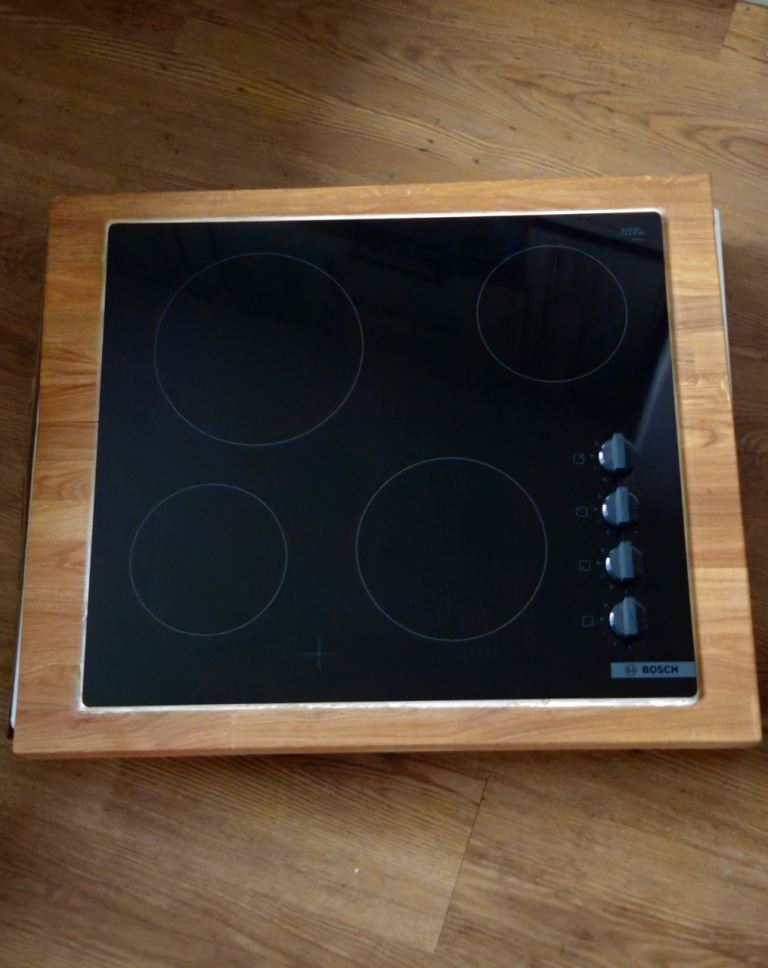 BRAND NEW BOSCH 4 RING ELECTRIC HOB, FITTED INTO 40 M SOLID OAK W-TOP  FROM JOHN LEWIS