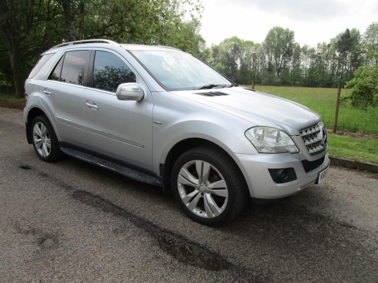 MERCEDES-BENZ M CLASS ML350 CDI V6 Sport - Big Spec - Great History - Very