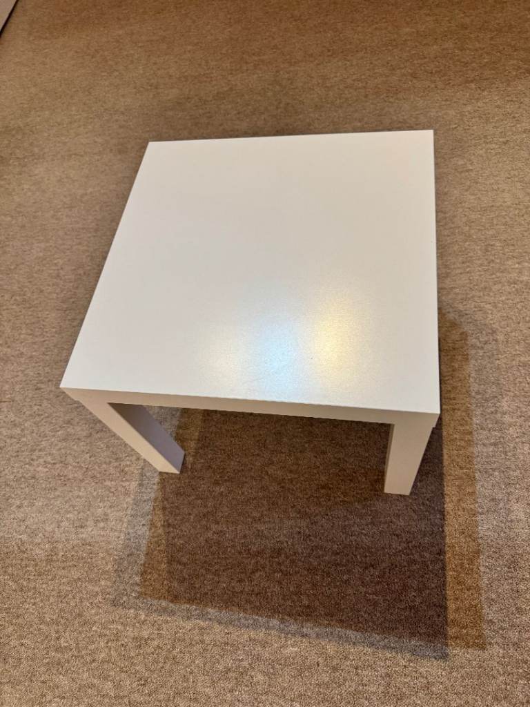 White Side Table – Clean, Simple, Versatile 