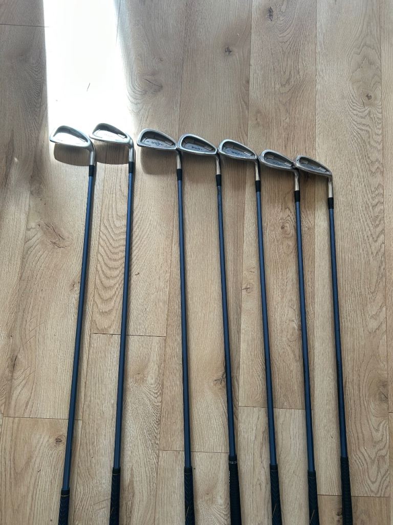 Mizuno Golf Irons Set (7 clubs) – Blue Shafts, Good Condition