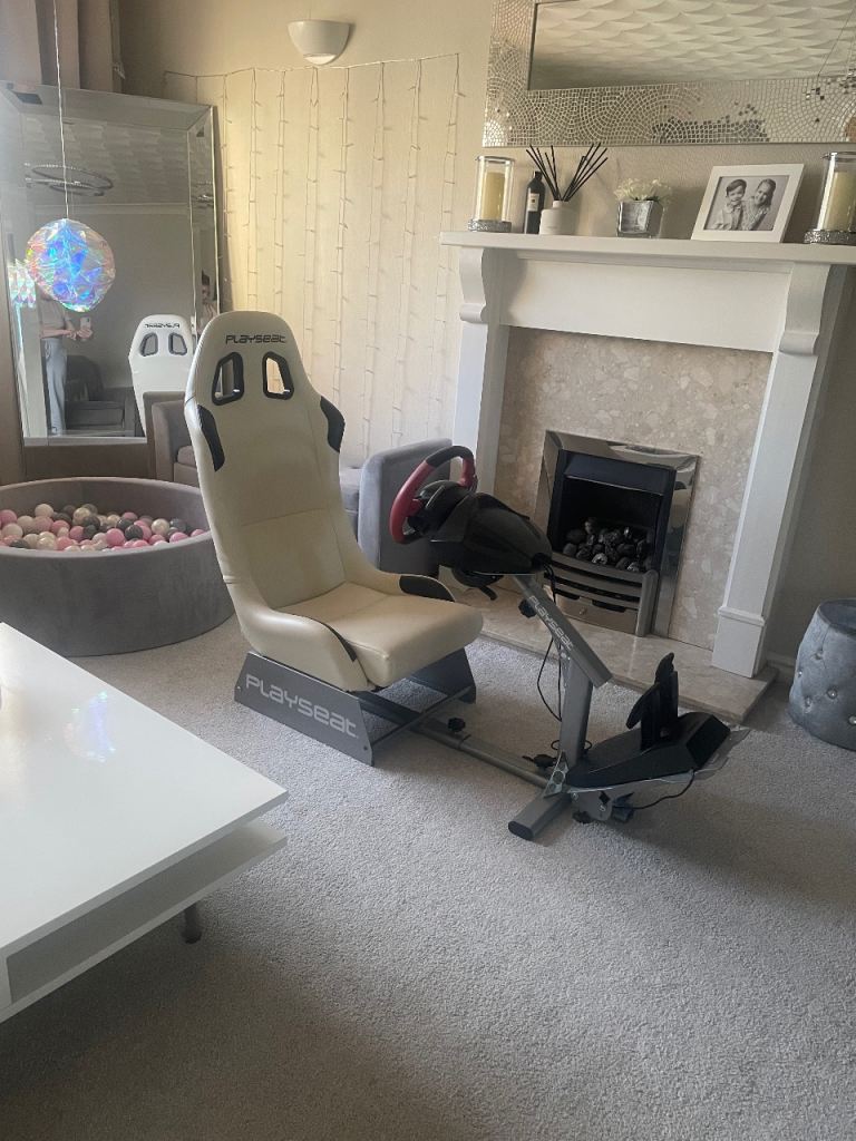  Playseat Evolution Gaming Chair with Thrustmaster TX leather edition FFB steering wheel & Pedals